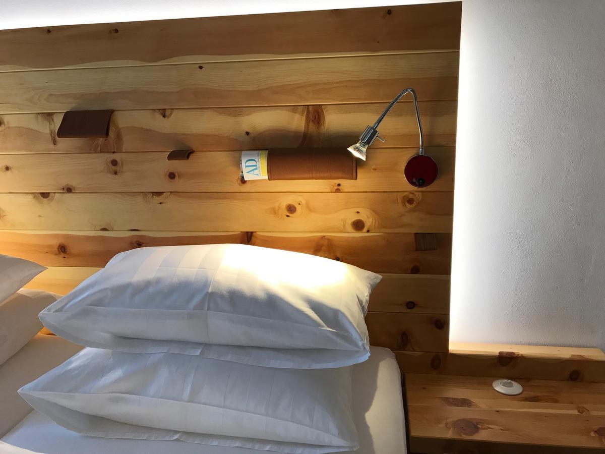 Burggarten Appartements Neuleiningen מראה חיצוני תמונה