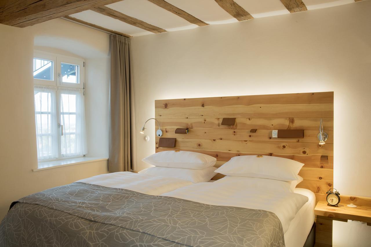 Burggarten Appartements Neuleiningen מראה חיצוני תמונה